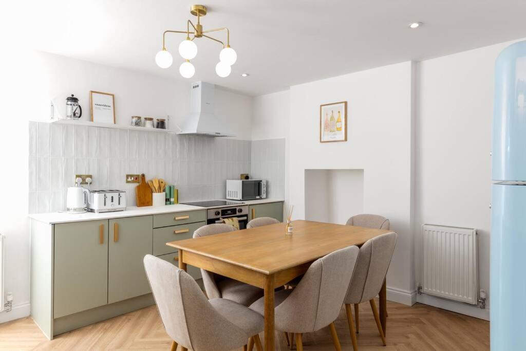 Luxe Design - Chic Cottage - Heart Of 로드버리 외부 사진