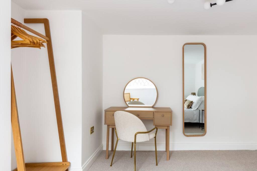 Luxe Design - Chic Cottage - Heart Of 로드버리 외부 사진